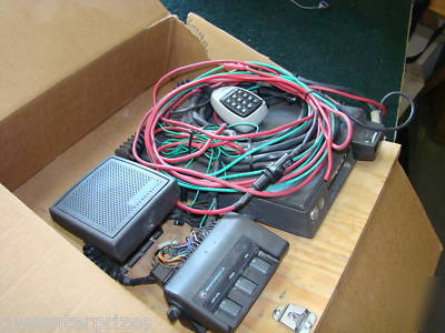 Motorola mitrek radio w/ wiring mic spkr cables