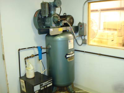 Saylor beall 5 hp air compressor, vertical tank 3 phase