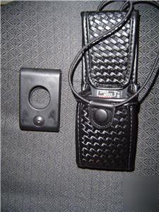 Uncle mike's laminated raido case swivel belt loop 7499