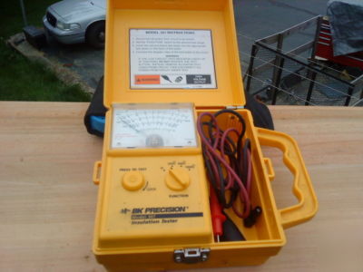 Bk 307 analog megohmmeter 1000 v