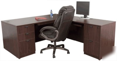 L shaped desk setup