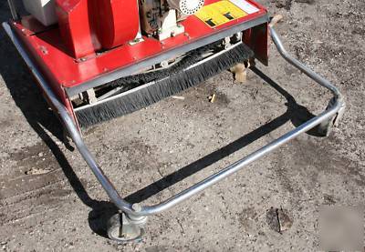 Clarke sps-28-g gas powered space sweeper broom self 
