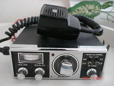 Realistic trc-452 40 channel cb transceiver radio