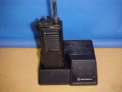 Hpd/hfd motorola saber 1E uhf 439-471 mhz radio package