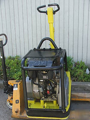 Wacker diesel reversible plate compactor DPU6055