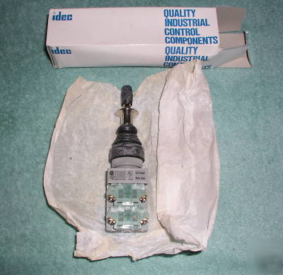 New idec ARWL2-0202-201 mono lever switch