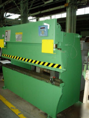 8' haco 60-ton hydraulic press brake #24221