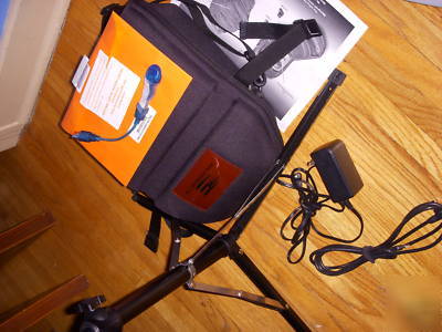 Elan cybra stenograph machine student & accessories