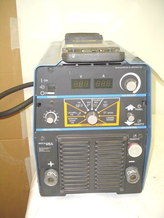 Miller xmt 304 cc/cv welder lightweight