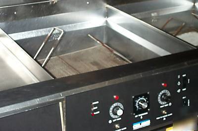 Giles EOF20 3 vat banked electric fryer