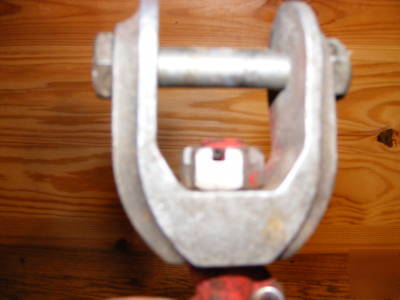 Crosby swivel hooks with safety latches