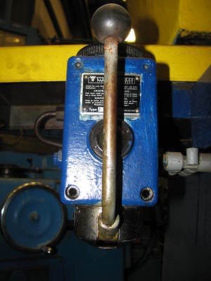 5794 jakobsen SJ12 hydraulic surface grinder 8