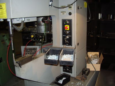 824 haeger insertion machine