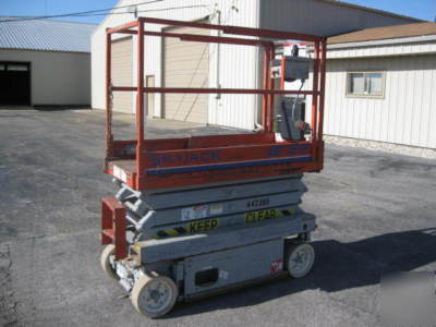 2002 skyjack sjiii 3219 compact scissor - no 