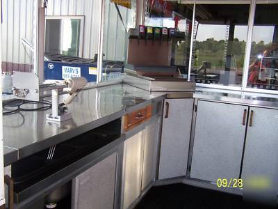1992 waymatic 8.5X10 funnel cake & french fry trailer