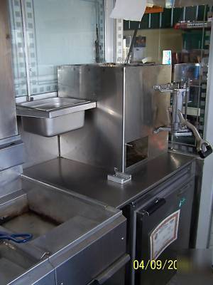 1992 waymatic 8.5X10 funnel cake & french fry trailer