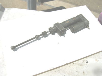 Bellows air power feed unit drill press spindle parts 
