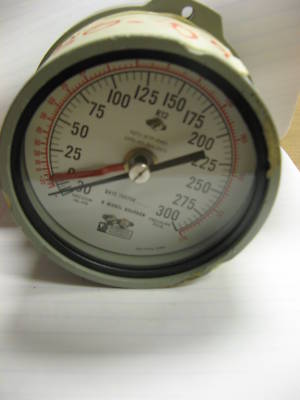 Weksler compound pressure-vacuum gauge 30 hg 300 psig 