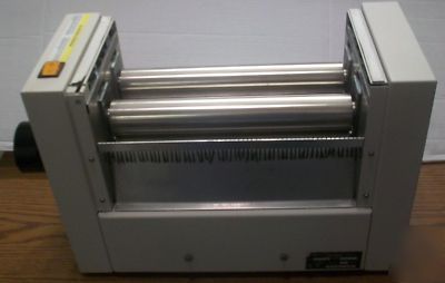 Formax FD2050/fd 2050 automatic folder sealer