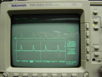 Tektronix tds 410A digitizingl oscilloscope 200MHZ