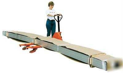 Side winder pallet truck