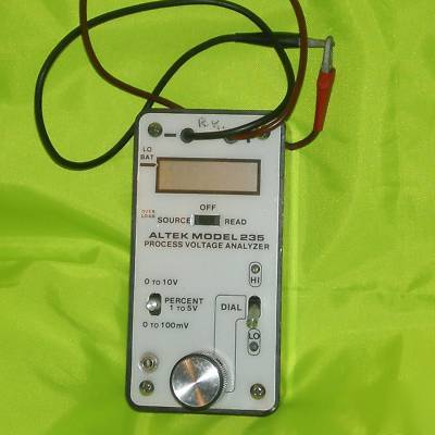 Altek 235 mv / v calibrator very lightly used