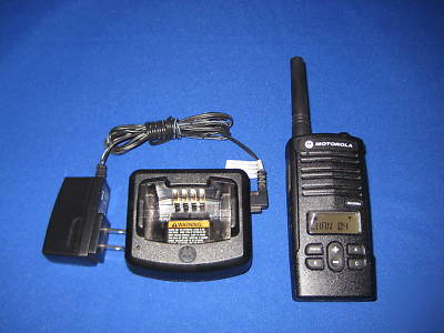 Motorola rdx RDU2080D business radio uhf radio 2 watts