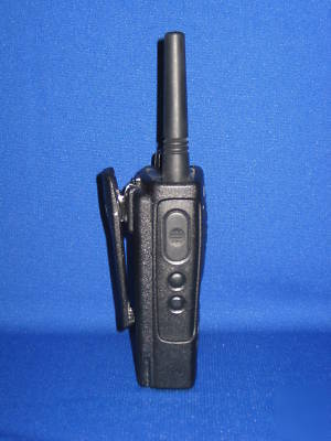 Motorola rdx RDU2080D business radio uhf radio 2 watts