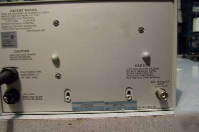 Tektronix 5440 oscillosope with manual & plug-ins