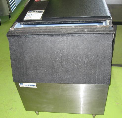 Ice o matic 400 lb commercial ice storage bin B40PSA