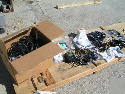 Large lot of photoeyes & proximity switches