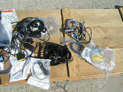 Large lot of photoeyes & proximity switches