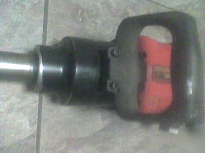 1 in dr earthquake impact socket wrench tool. powerfull