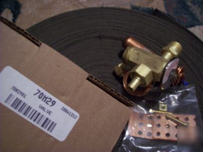 Lot of 2 parker hannifin thermostatic expansion valves 