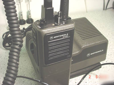 Motorola fire department 16 ch vhf 5 watt headset incl.