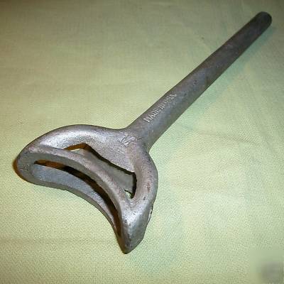 Vintage m 22 cast metal spanner wrench made in usa