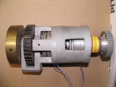 Pulley belt drive with clutch and brake