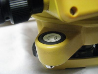 Topcon model DT209 theodolite in case
