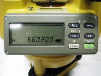 Topcon model DT209 theodolite in case