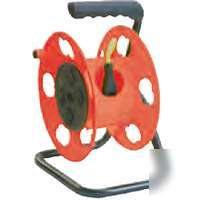 Bayco products crank cord reel w/breaker k-2000 k-2000