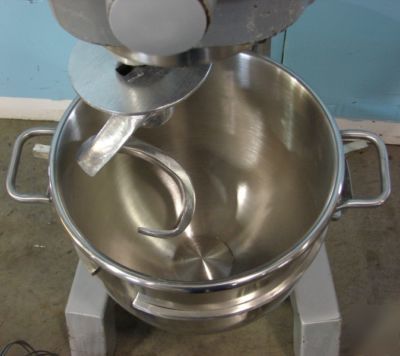 New hobart 30 quart mixer with attachments, bowl