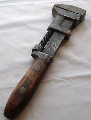 Antique plumbing pipe wrench p s & w heavy no 