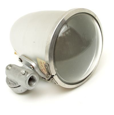 Revere model 3160 enclosed floodlight 120V