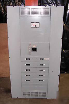 Siemens 600 amp main breaker S4 panelboard 480 vac