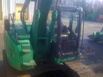 Used 2005 case CX135 zero turn excavtor