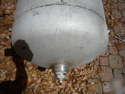 Stainless steel 110 gallon pressure tank