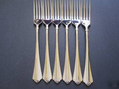 New 6 juilliard dinner fork oneida 18/10 deal inside