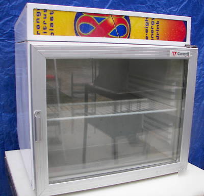 Refrigerator/ freezer countertop merchandiser lighted