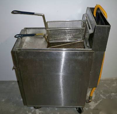 Royal deep fryer, model rft-50 natural gas no 