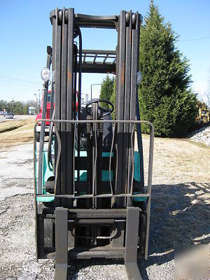 Mitsubishi 5,000 lb cushion tire lift